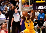 九游娱乐入口-湖人遭雷霆反击，詹姆斯难以单挑