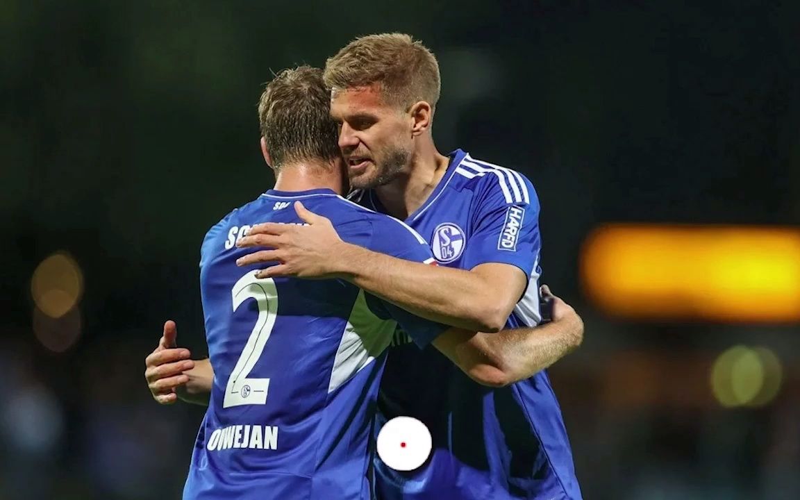 沙尔克04客场大胜奥格斯堡，掀翻对手豪门身份的简单介绍