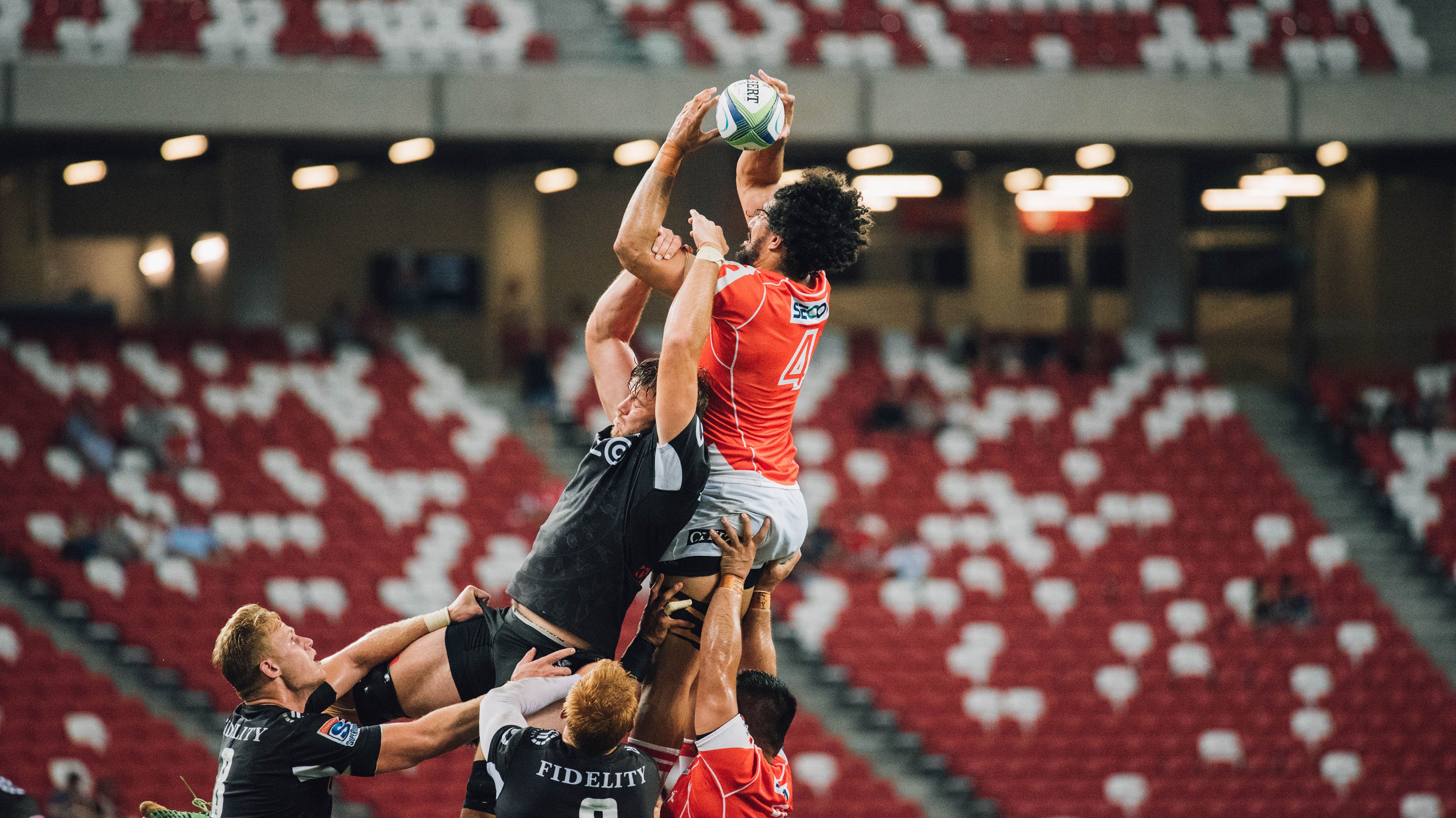 跨越赛场的统治力，当热火与字母哥同时点燃竞技之巅