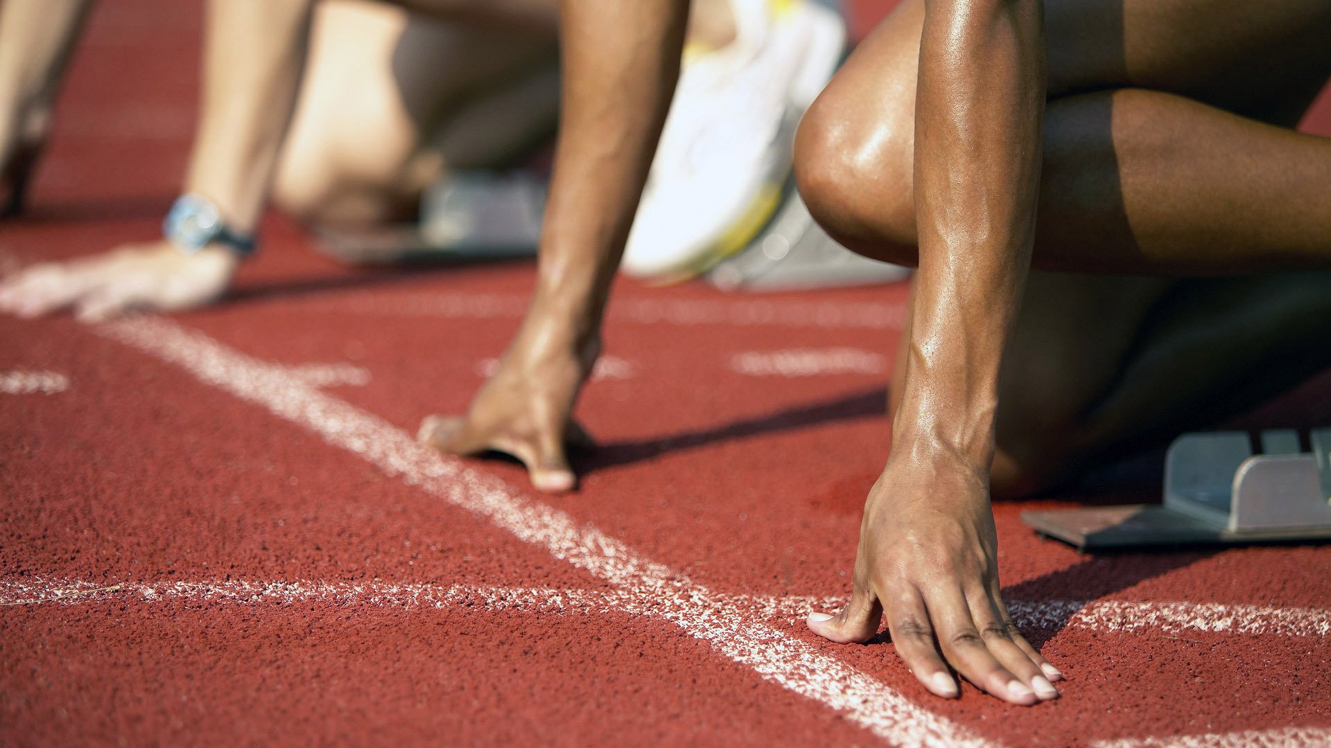 赛道上的诗人，米切尔稳定输出的年度争冠之夜