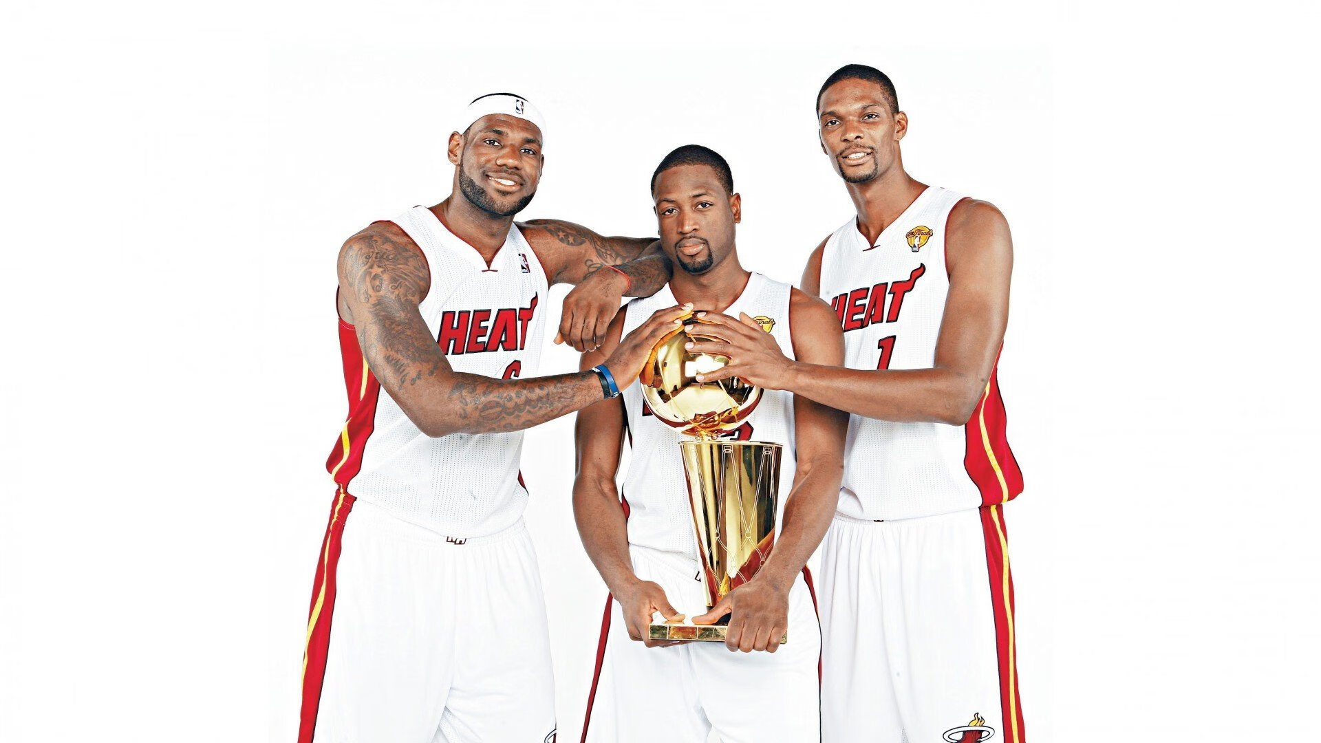 极速与绝境，F1新赛季揭幕战与安哥拉生死战的双重奏