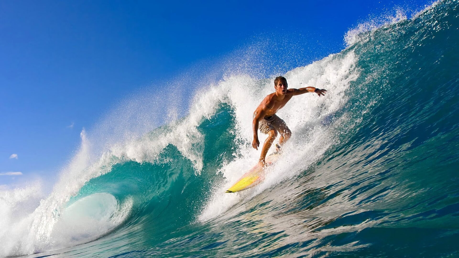 赛道上的孤星，奥斯梅恩在F1街道赛之夜的巨星证明