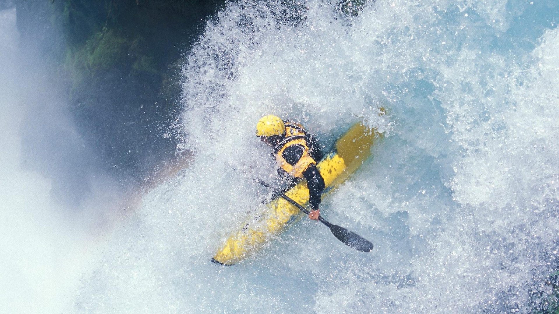 F1新赛季揭幕战之夜，罗德里戈存在感拉满